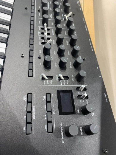 Korg - MINILOGUE XD 2